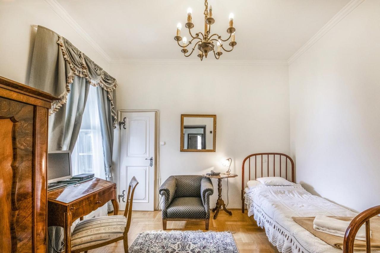 Academy Bed and breakfast Budapest