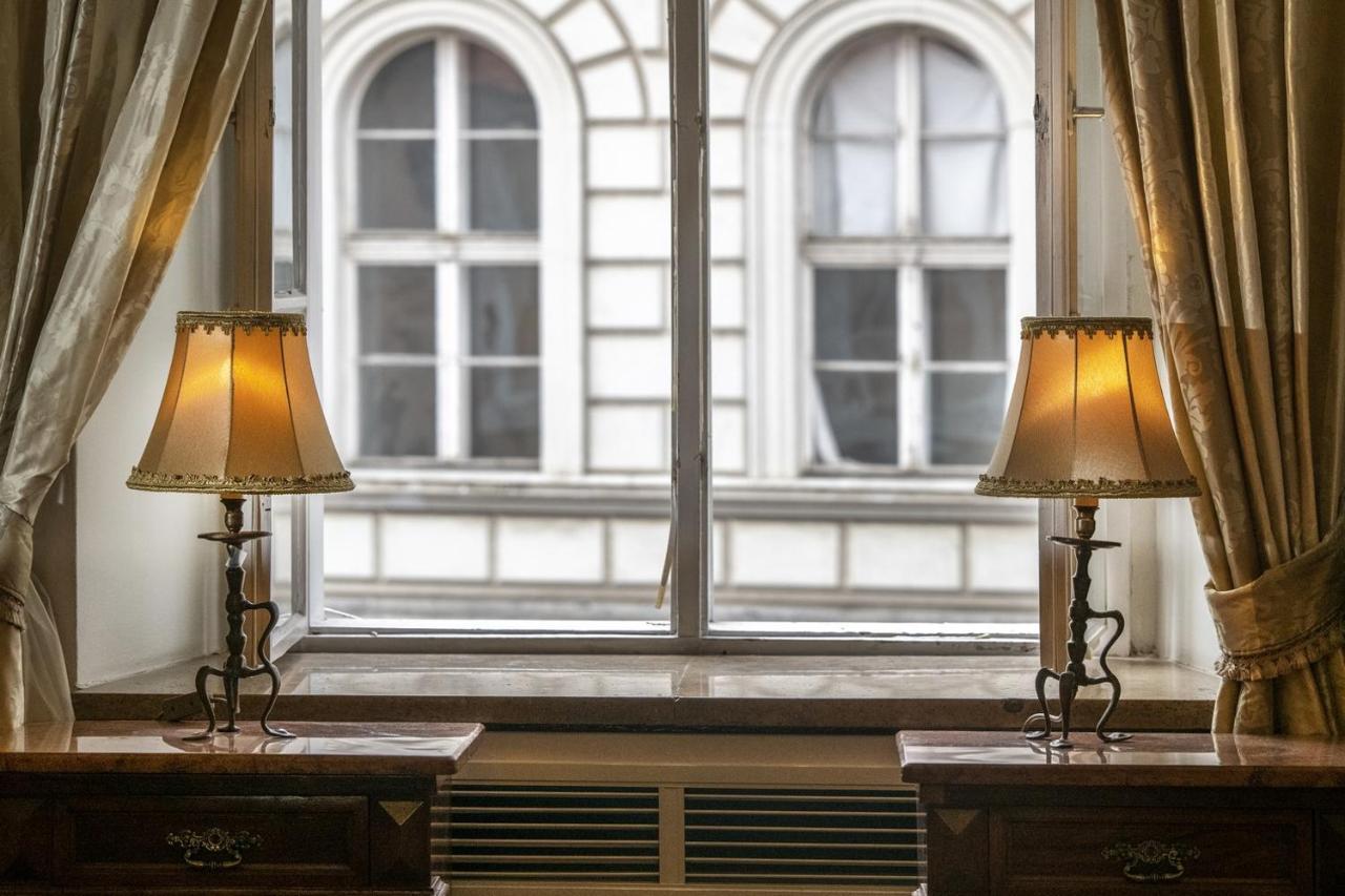 Academy Budapeste